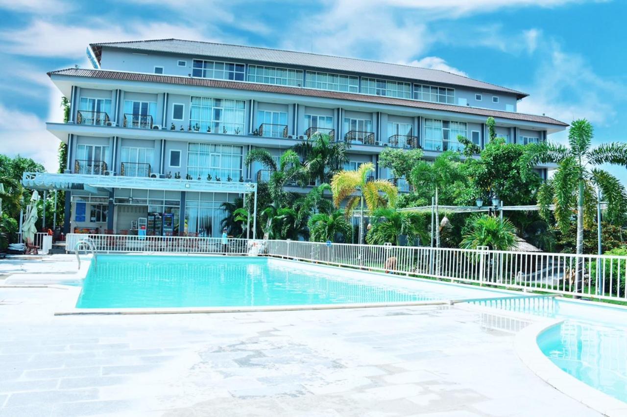 Ozon Hotel Nam Can Exterior foto